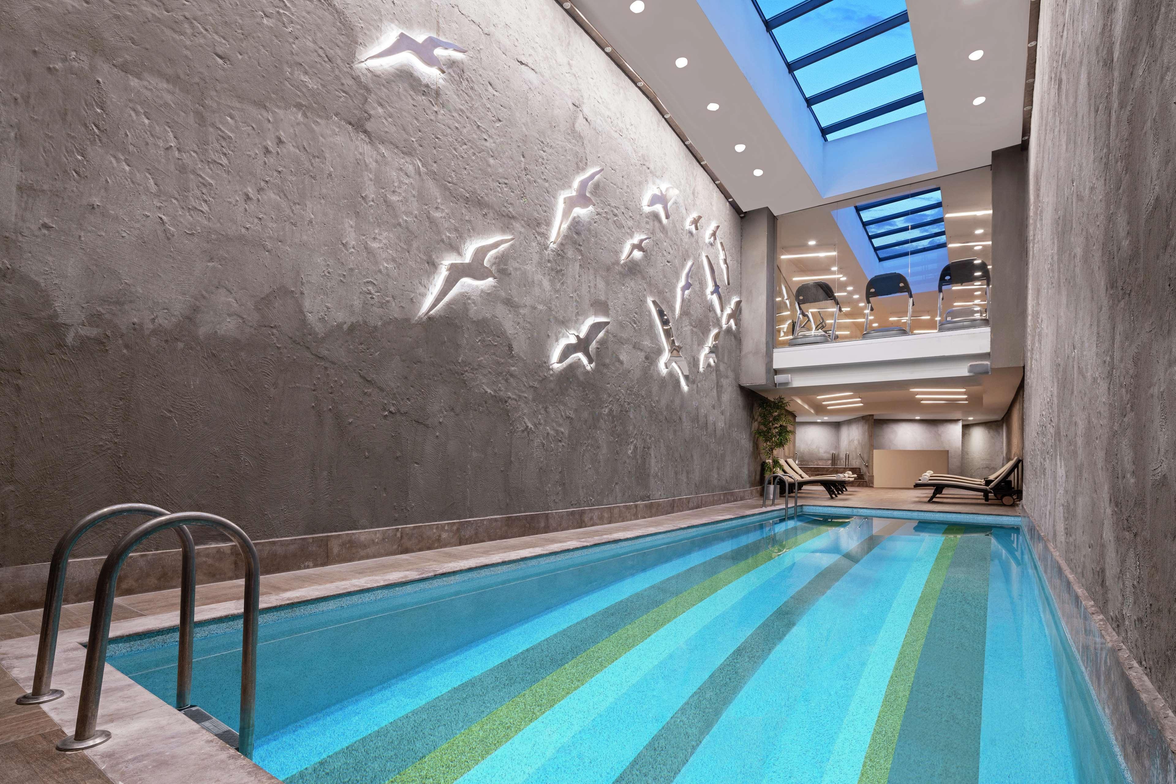Doubletree By Hilton Istanbul Gayrettepe Hotel Exterior photo The pool at the 2016 Olympic Village