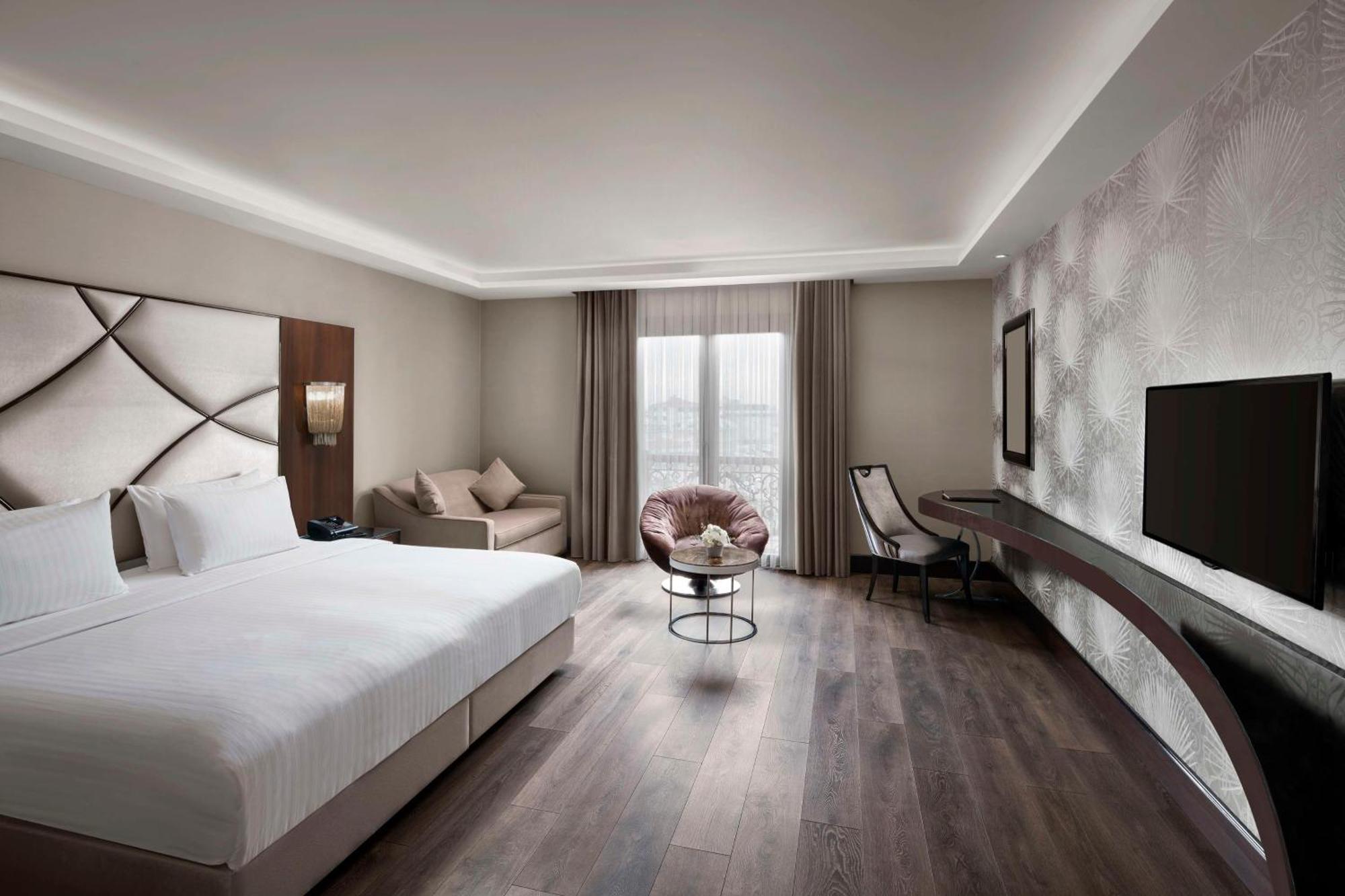 Doubletree By Hilton Istanbul Gayrettepe Hotel Exterior photo Deluxe Room